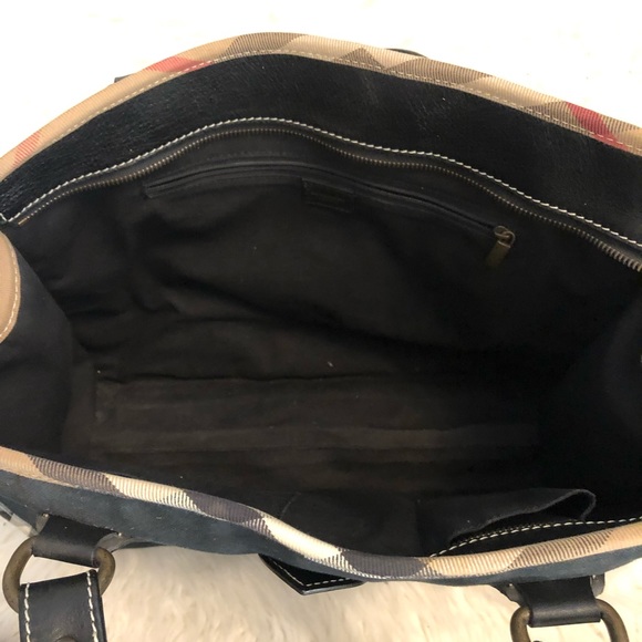 Burberry Tote - Picture 4 of 4